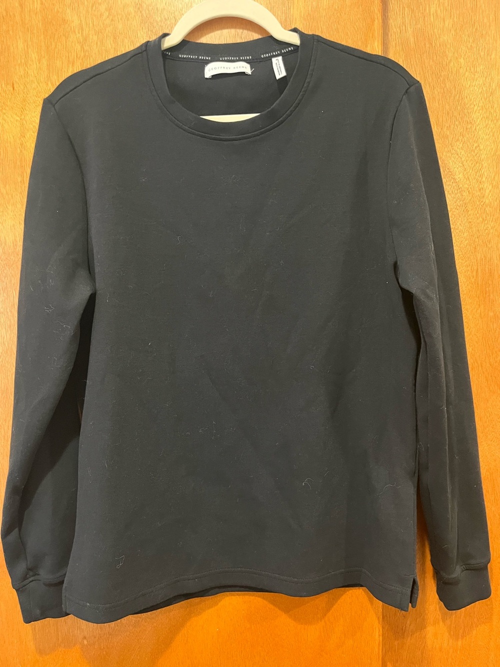 NWOT Geoffrey Beene Black Crewneck Sweatshirt